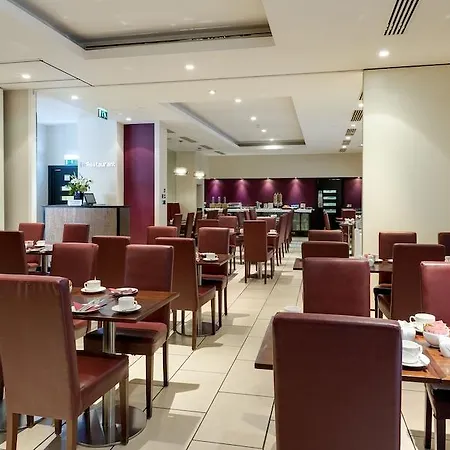 Centre By Ihg Hotel