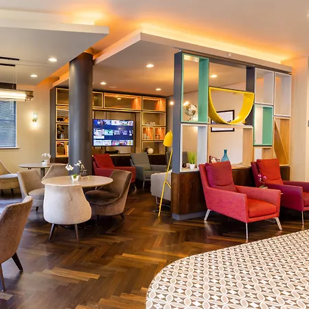 Centre By Ihg Hotel 4*