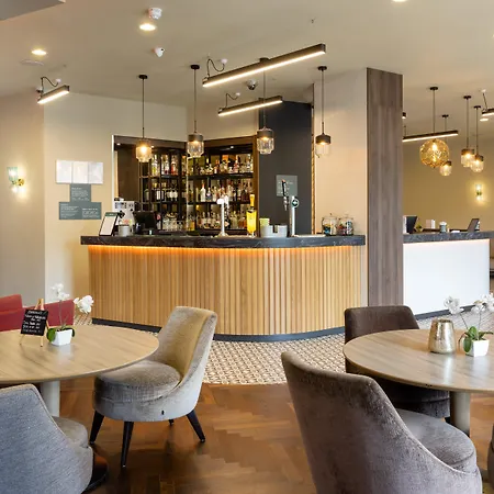 Centre By Ihg 4* York