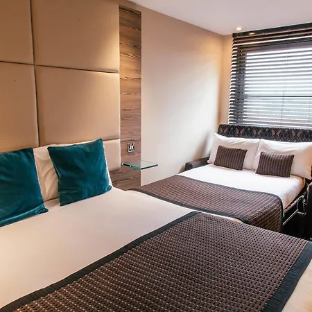 Centre By Ihg Hotell 4*