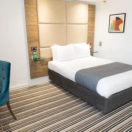 Hotel Centre By Ihg 4*