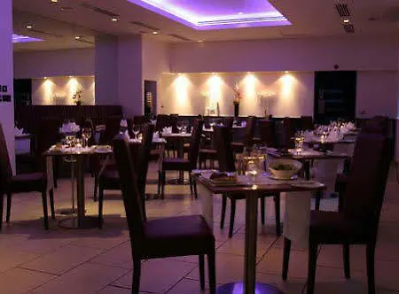 Centre By Ihg 4*