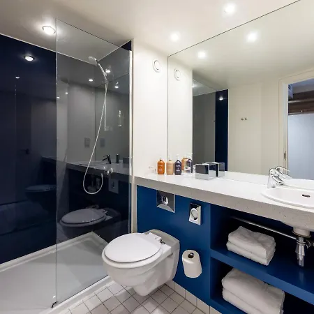 Centre By Ihg 4*