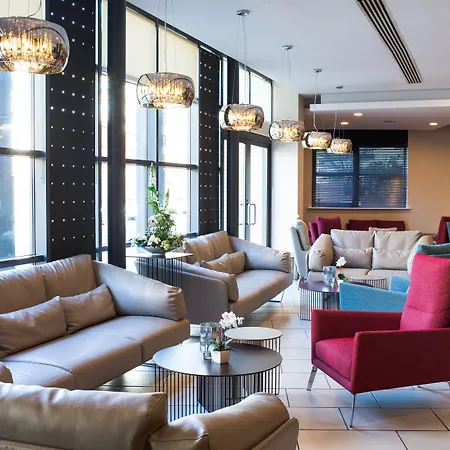 Hotel Centre By Ihg 4*