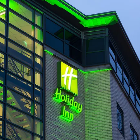 מלון Centre By Ihg