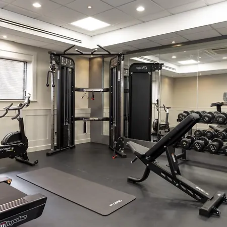 מלון Centre By Ihg 4*