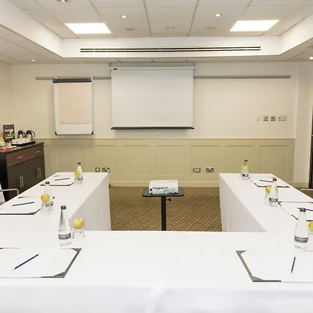 Centre By Ihg 4*