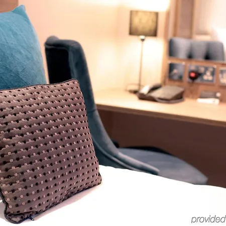 Centre By Ihg יורק