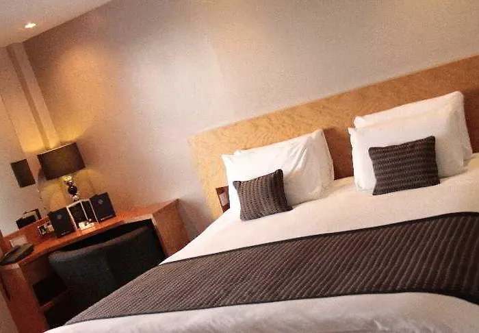Centre By Ihg 4* York