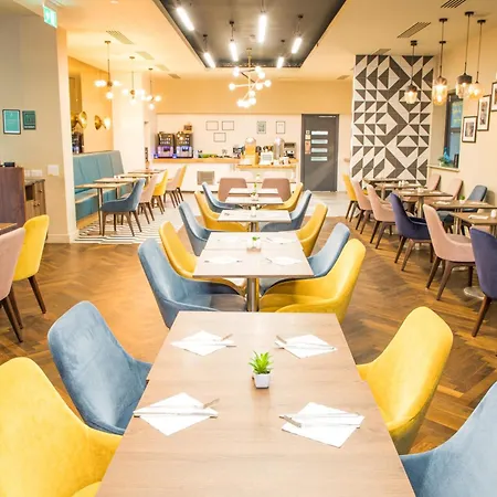 Centre By Ihg מלון יורק