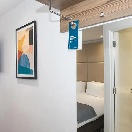 Centre By Ihg Hotel